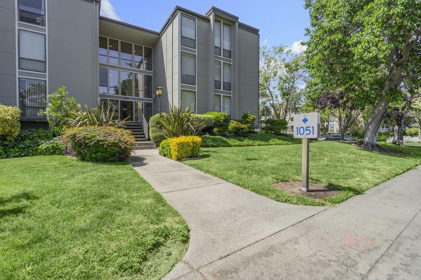 Detail Gallery Image 3 of 25 For 1051 Beach Park Blvd #220,  Foster City,  CA 94404 - 1 Beds | 1 Baths