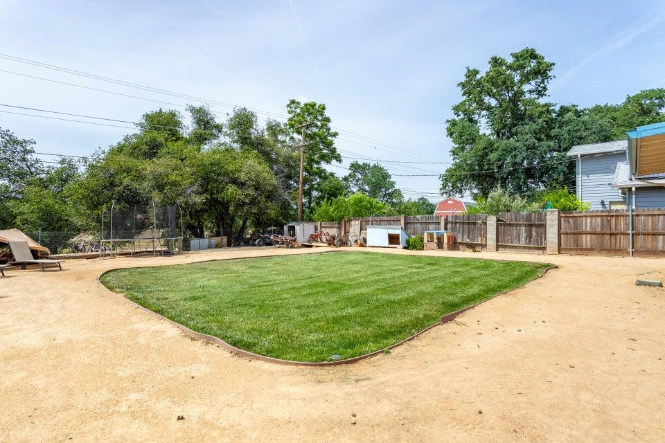 Detail Gallery Image 14 of 14 For 1300 Pinon Ave, Anderson,  CA 96007 - 3 Beds | 1 Baths