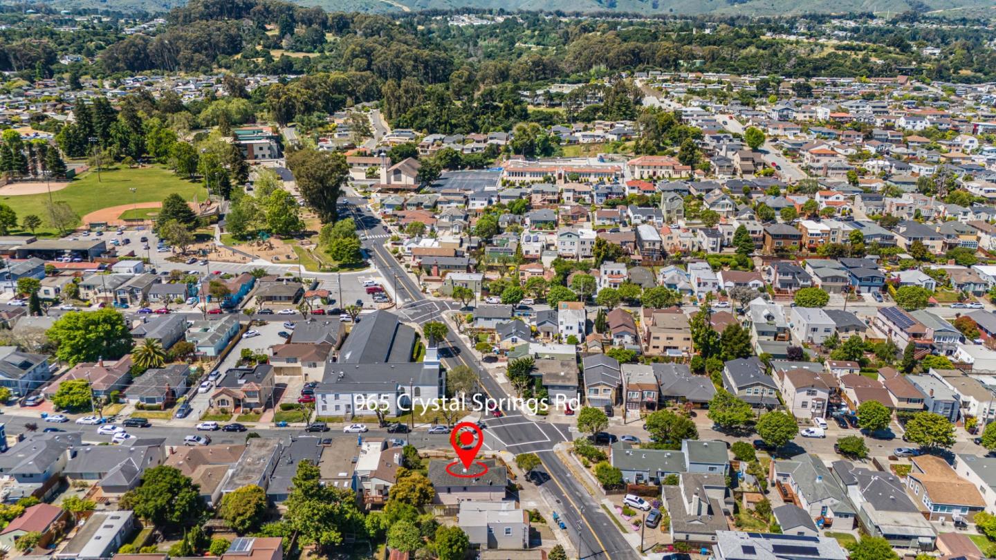 Detail Gallery Image 5 of 50 For 965 Crystal Springs Rd, San Bruno,  CA 94066 - 4 Beds | 3 Baths