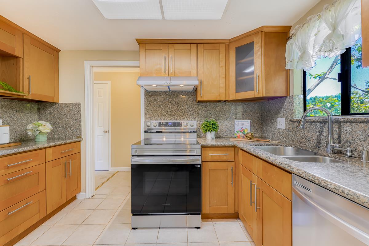 Detail Gallery Image 8 of 50 For 1014 N Abbott Ave, Milpitas,  CA 95035 - 3 Beds | 2 Baths