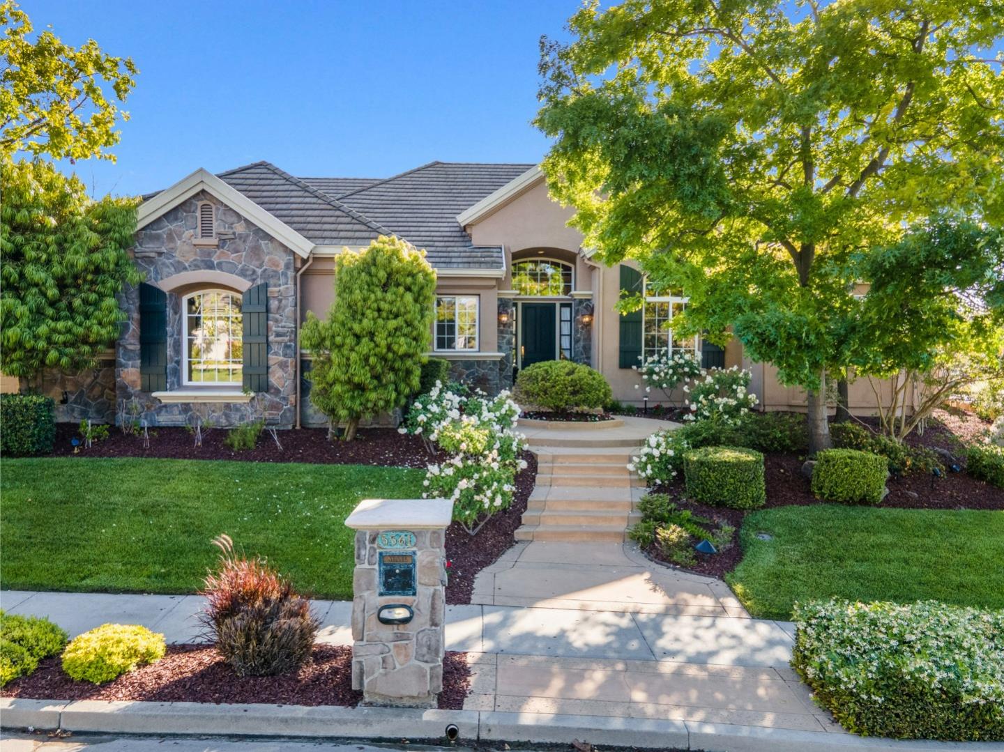 Detail Gallery Image 1 of 1 For 5561 Country Club Pkwy, San Jose,  CA 95138 - 4 Beds | 3/1 Baths