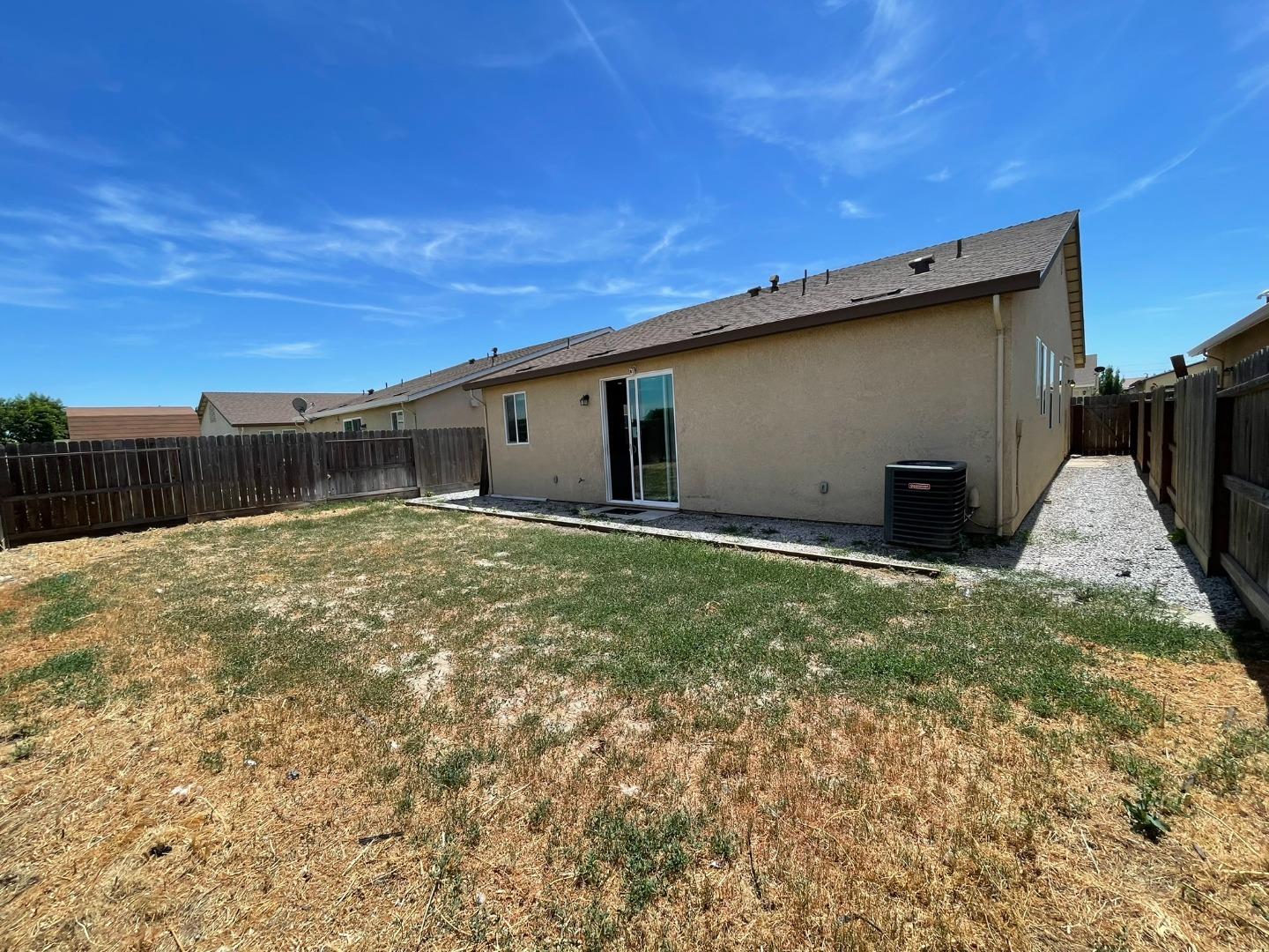 1439 Woodbury Ct, Merced, CA 95348 photo 13