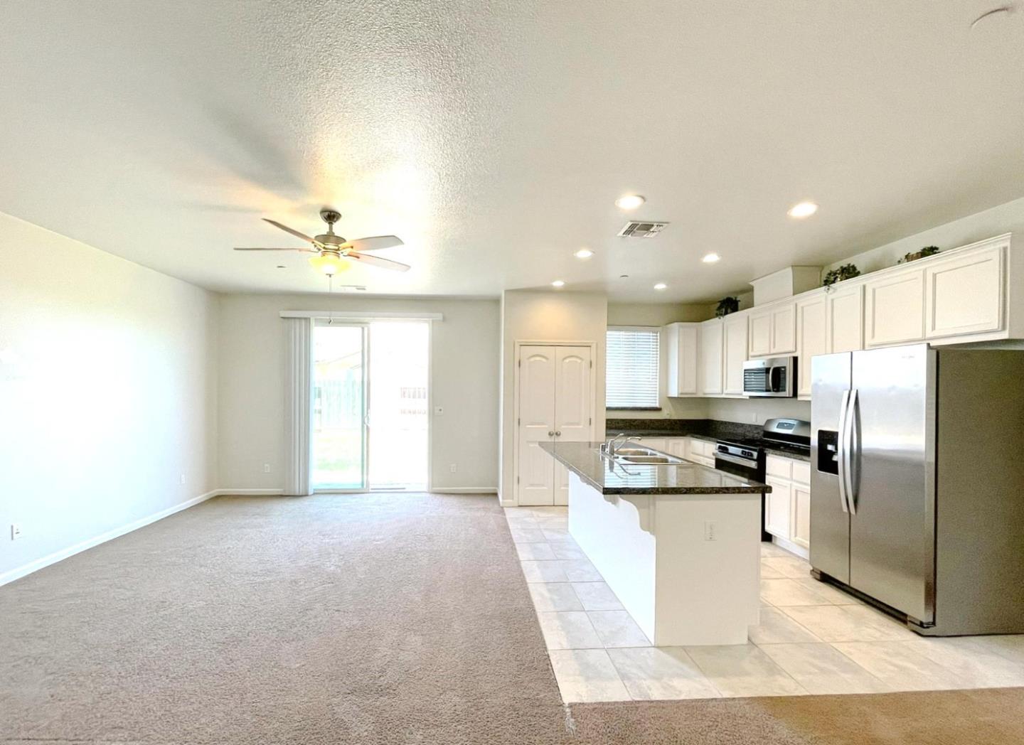 1439 Woodbury Ct, Merced, CA 95348 photo 4
