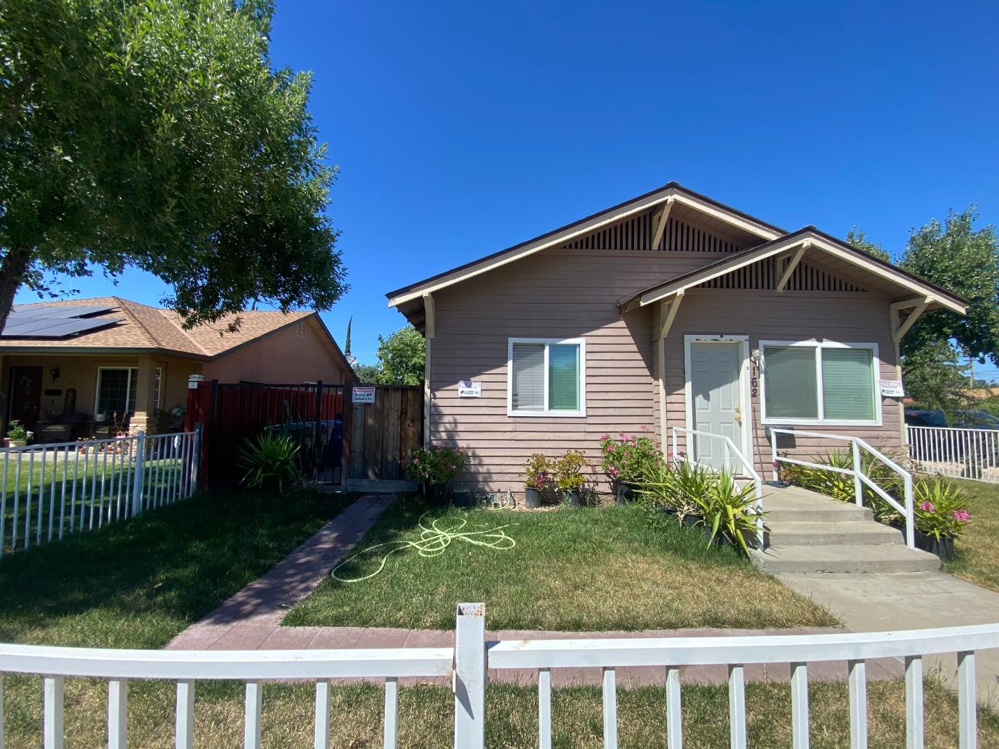 162 F St, Los Banos, CA 93635