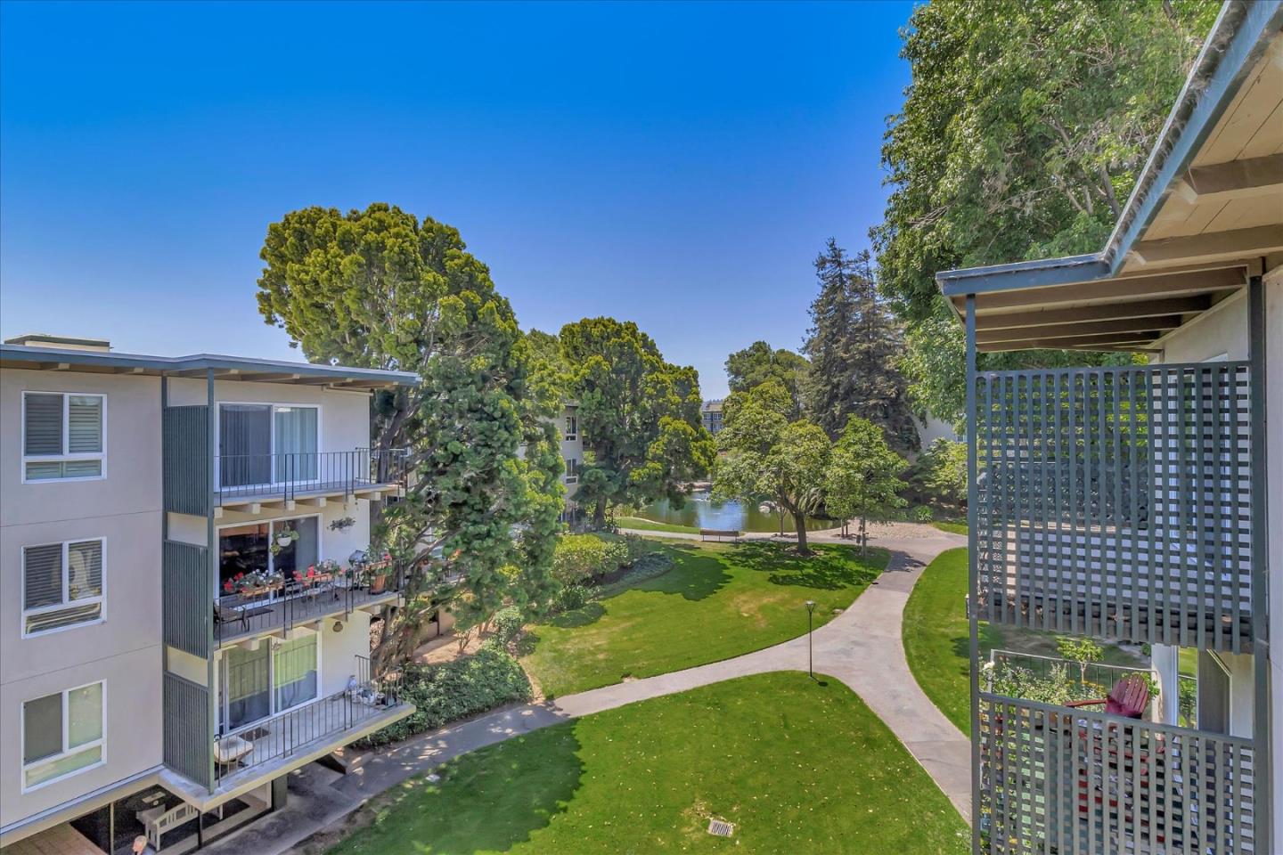 Detail Gallery Image 36 of 68 For 934 Peninsula Ave #407,  San Mateo,  CA 94401 - 1 Beds | 1 Baths