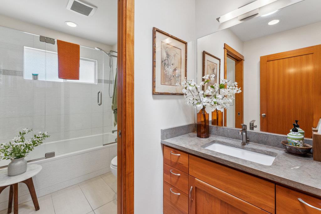 Detail Gallery Image 22 of 44 For 110 Las Lomas Dr, Aptos,  CA 95003 - 3 Beds | 2/1 Baths