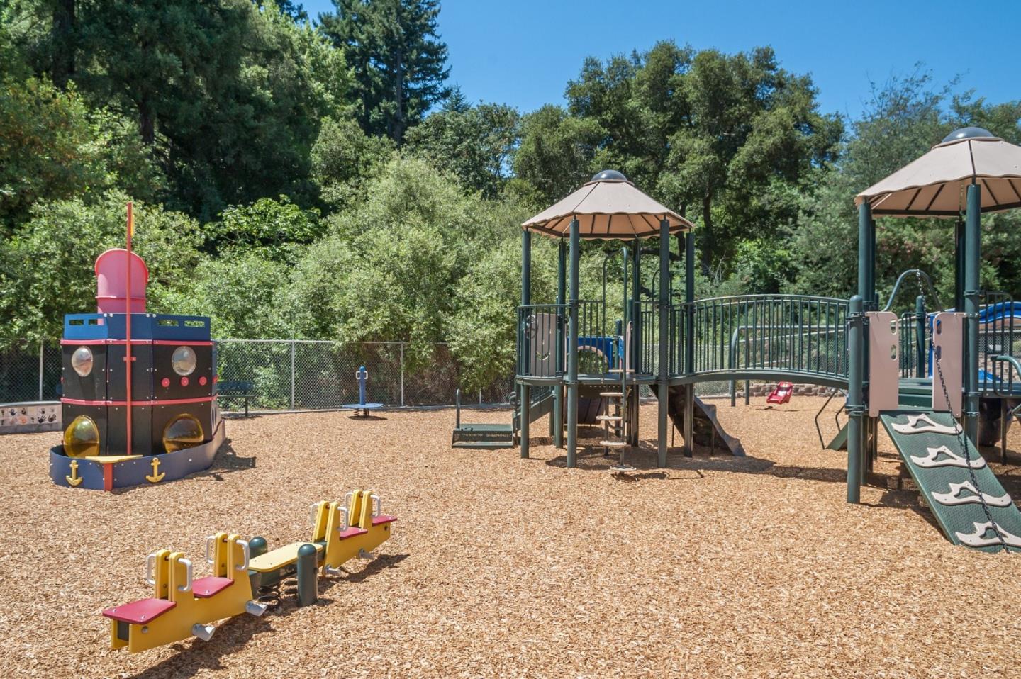 Detail Gallery Image 22 of 33 For 21471 Lee Dr, Los Gatos,  CA 95033 - 2 Beds | 2 Baths