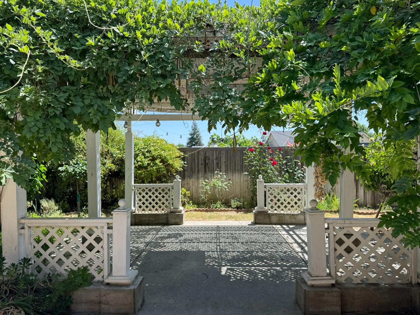 4721 W Celeste Ave, Fresno, CA 93722 photo 16