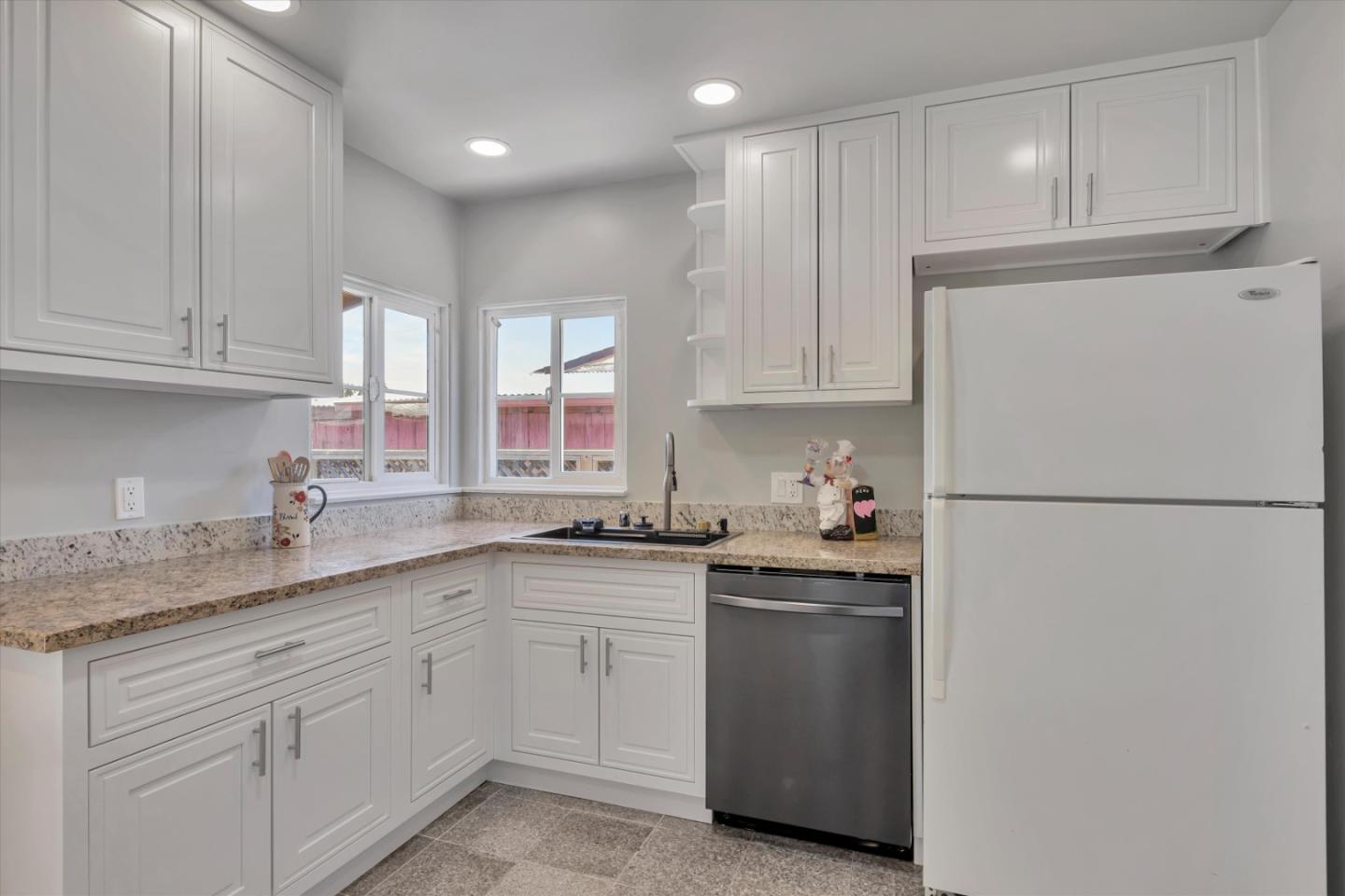 738 Mooney Ave, Ashland, CA 94580 photo 10