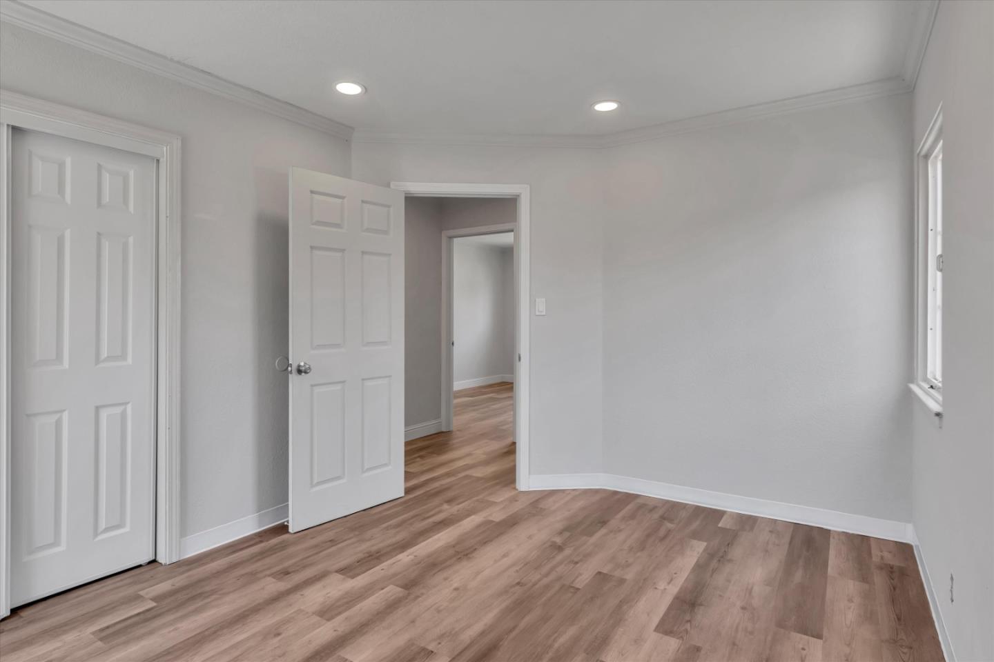 738 Mooney Ave, Ashland, CA 94580 photo 12