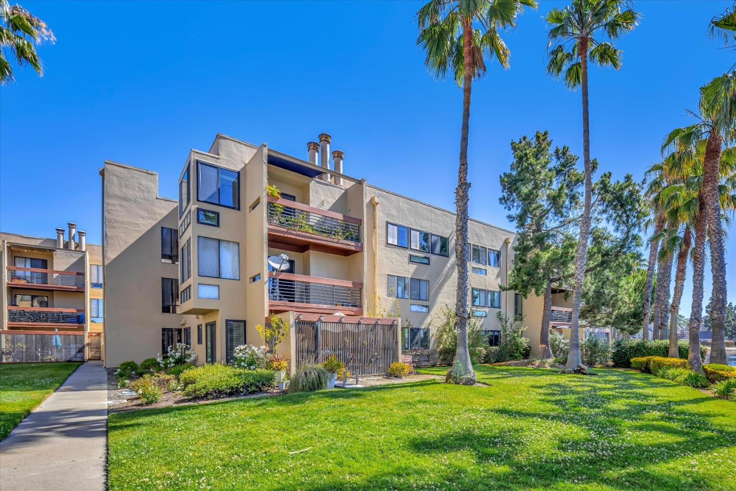 Detail Gallery Image 28 of 40 For 922 Beach Park Blvd #29,  Foster City,  CA 94404 - 2 Beds | 2 Baths