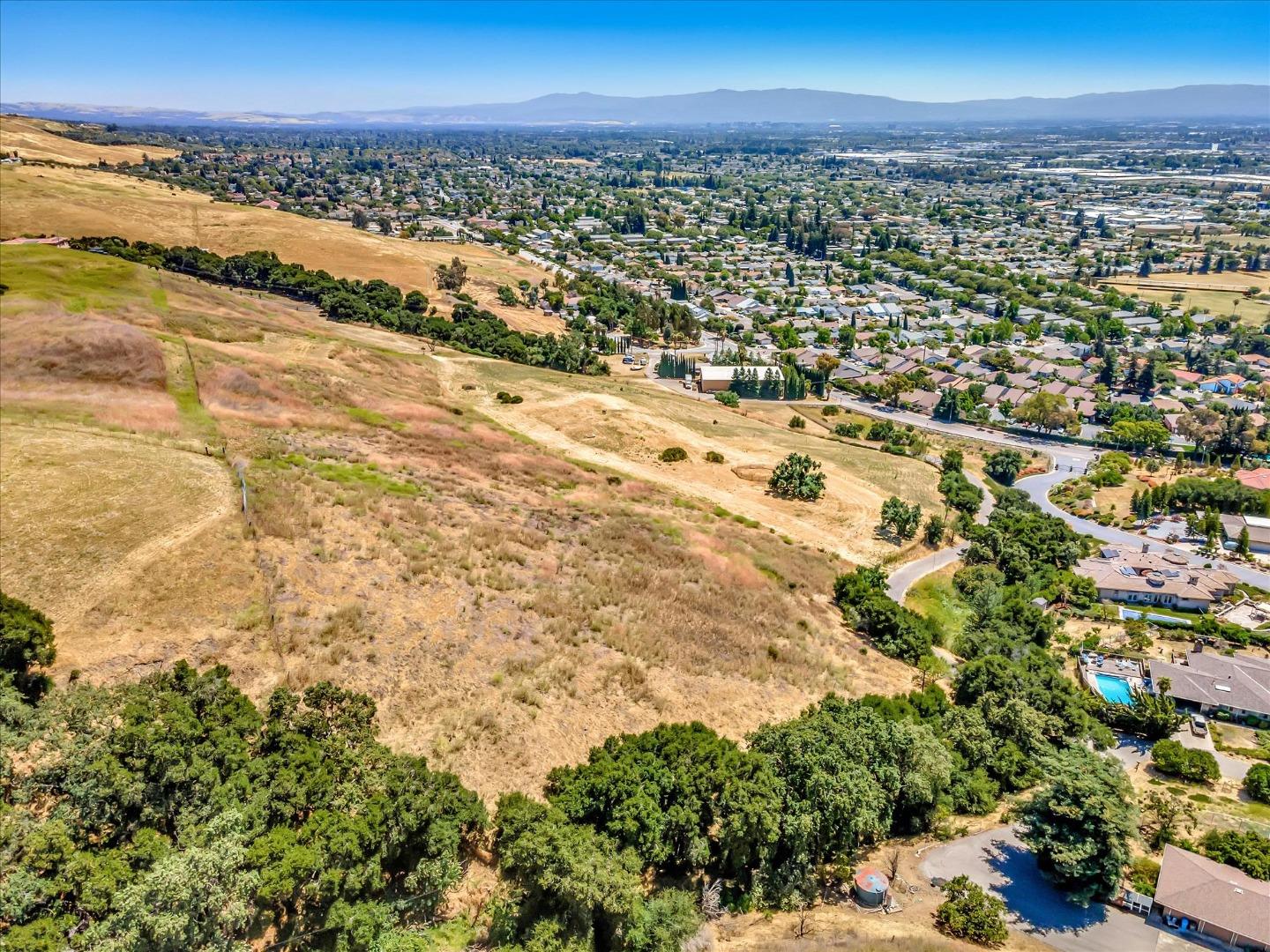 Detail Gallery Image 37 of 48 For 1995 Old Calaveras Rd, Milpitas,  CA 95035 - 3 Beds | 2 Baths