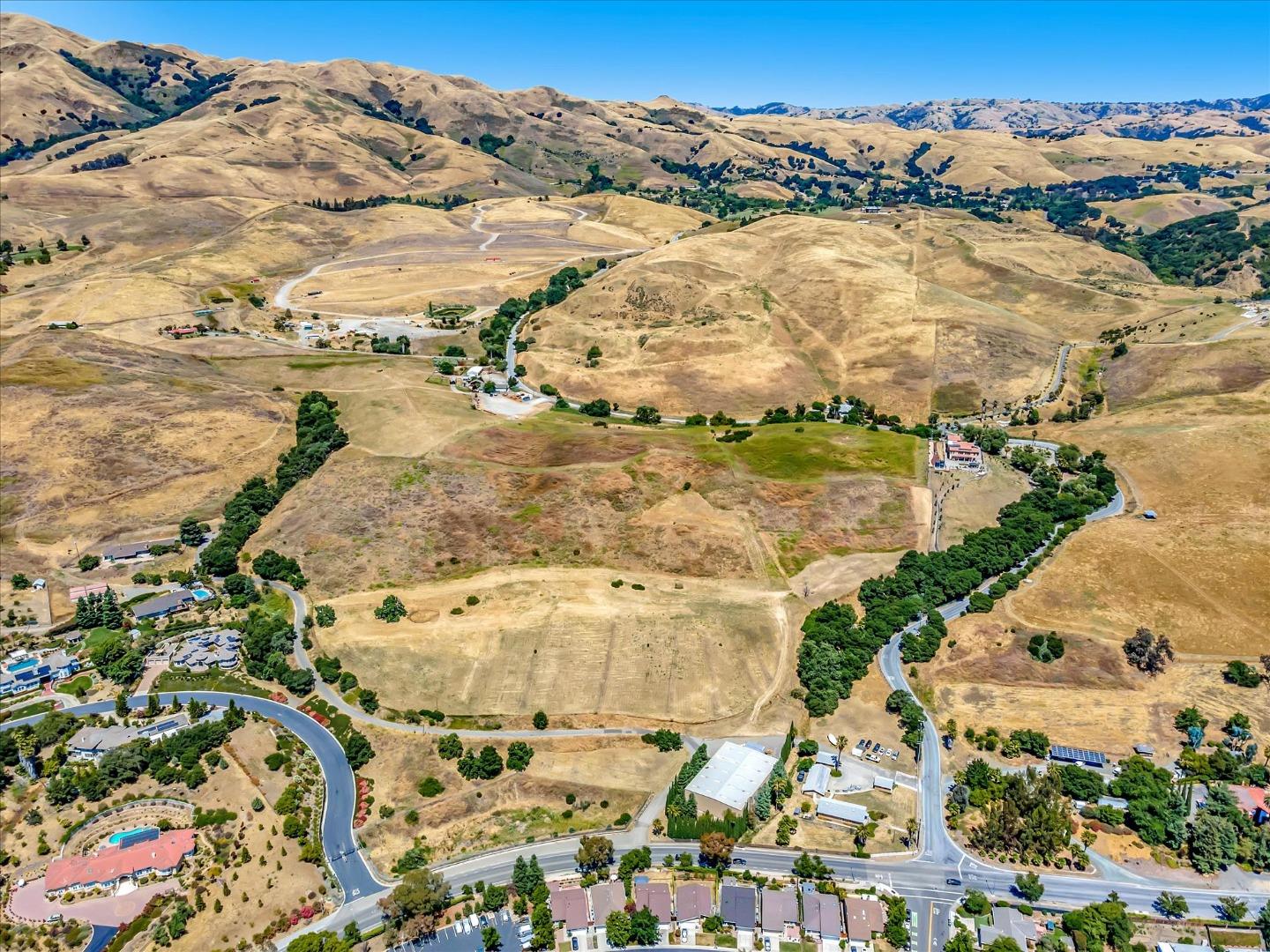 Detail Gallery Image 41 of 48 For 1995 Old Calaveras Rd, Milpitas,  CA 95035 - 3 Beds | 2 Baths