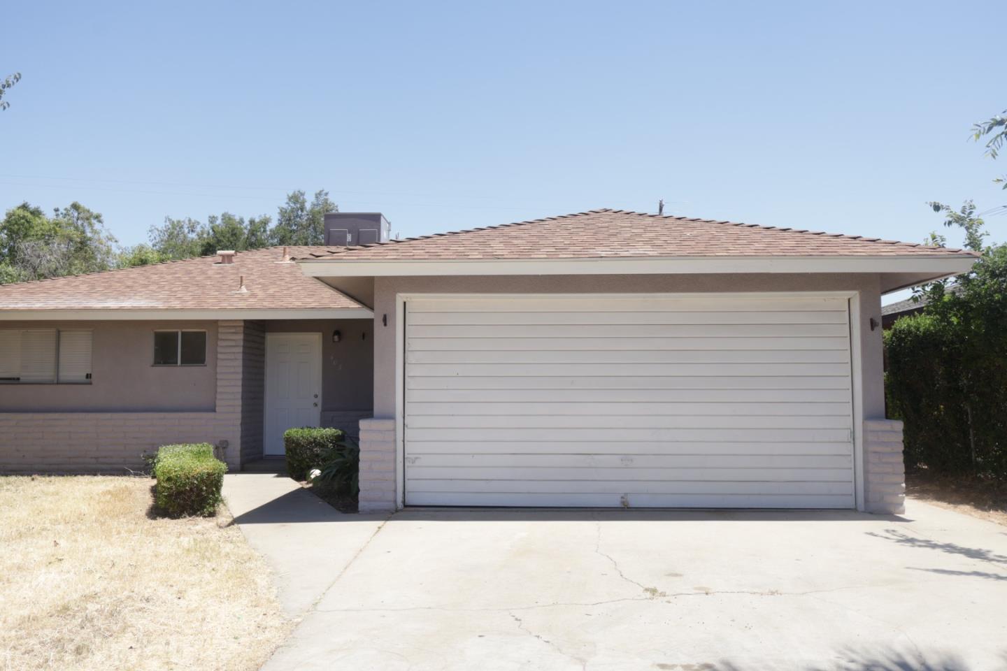 Detail Gallery Image 1 of 1 For 1405 Merced St, Madera,  CA 93638 - 3 Beds | 2 Baths