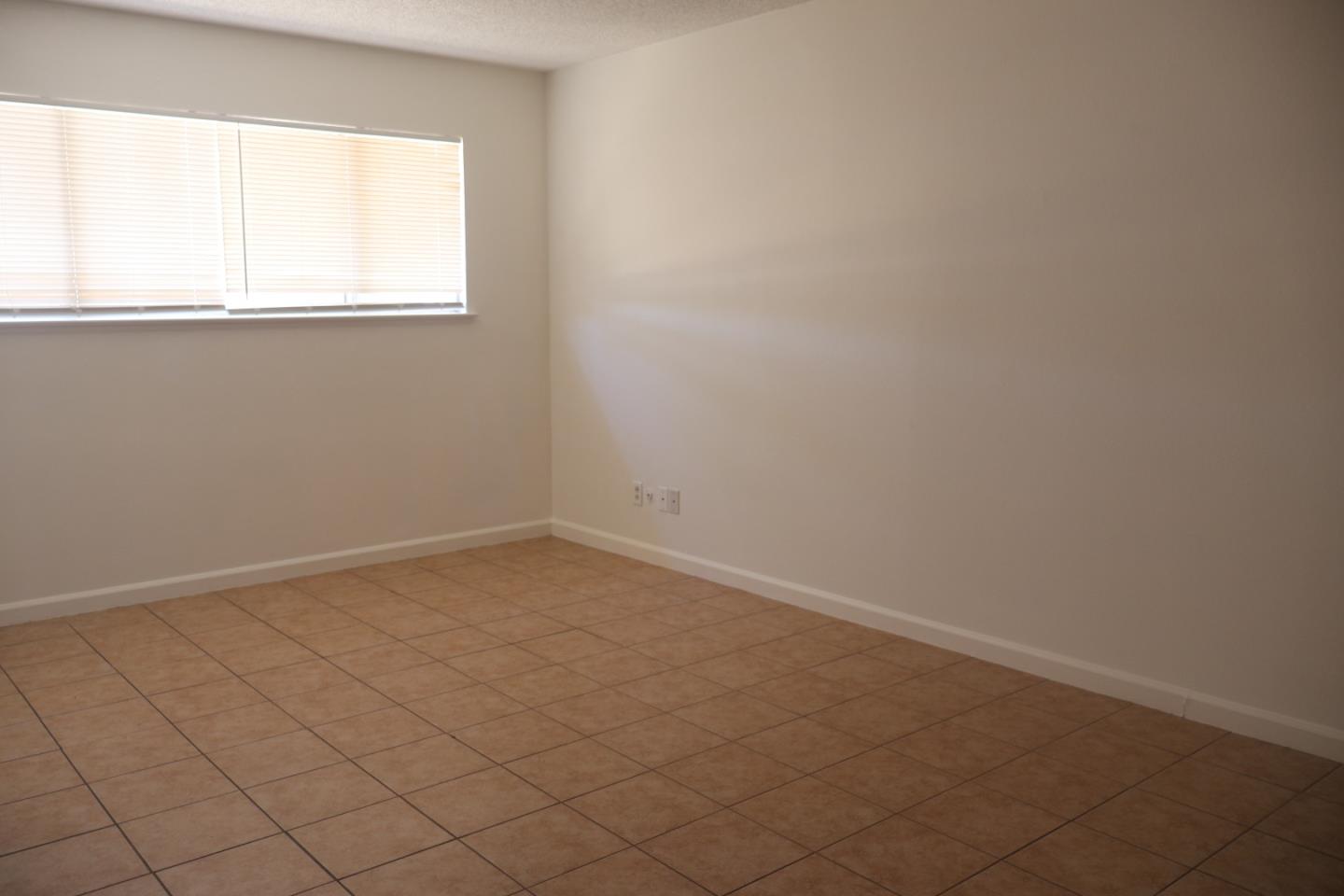 1405 Merced St, Madera, CA 93638 photo 7