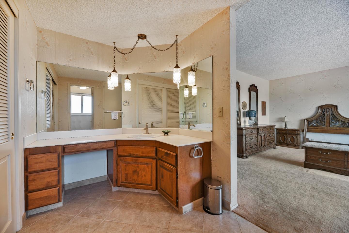 Detail Gallery Image 32 of 47 For 611 Donald Dr, Hollister,  CA 95023 - 3 Beds | 2 Baths