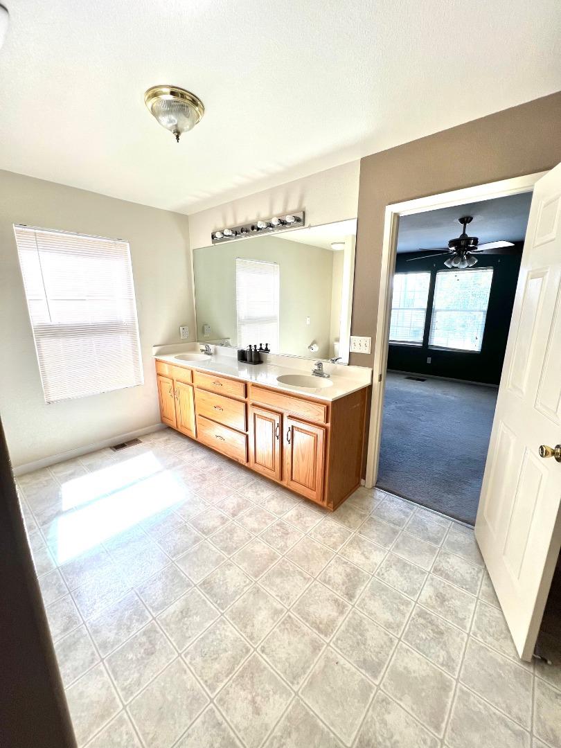 Detail Gallery Image 36 of 50 For 1293 Sunrise Dr, Merced,  CA 95348 - 3 Beds | 2/1 Baths