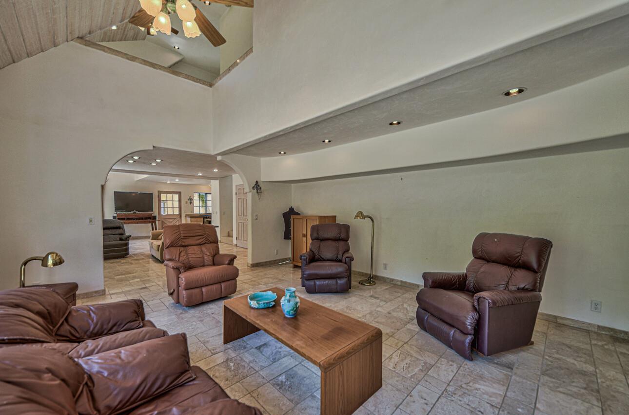 Detail Gallery Image 19 of 74 For 21195 Cachagua Rd, Carmel Valley,  CA 93924 - 3 Beds | 3/1 Baths