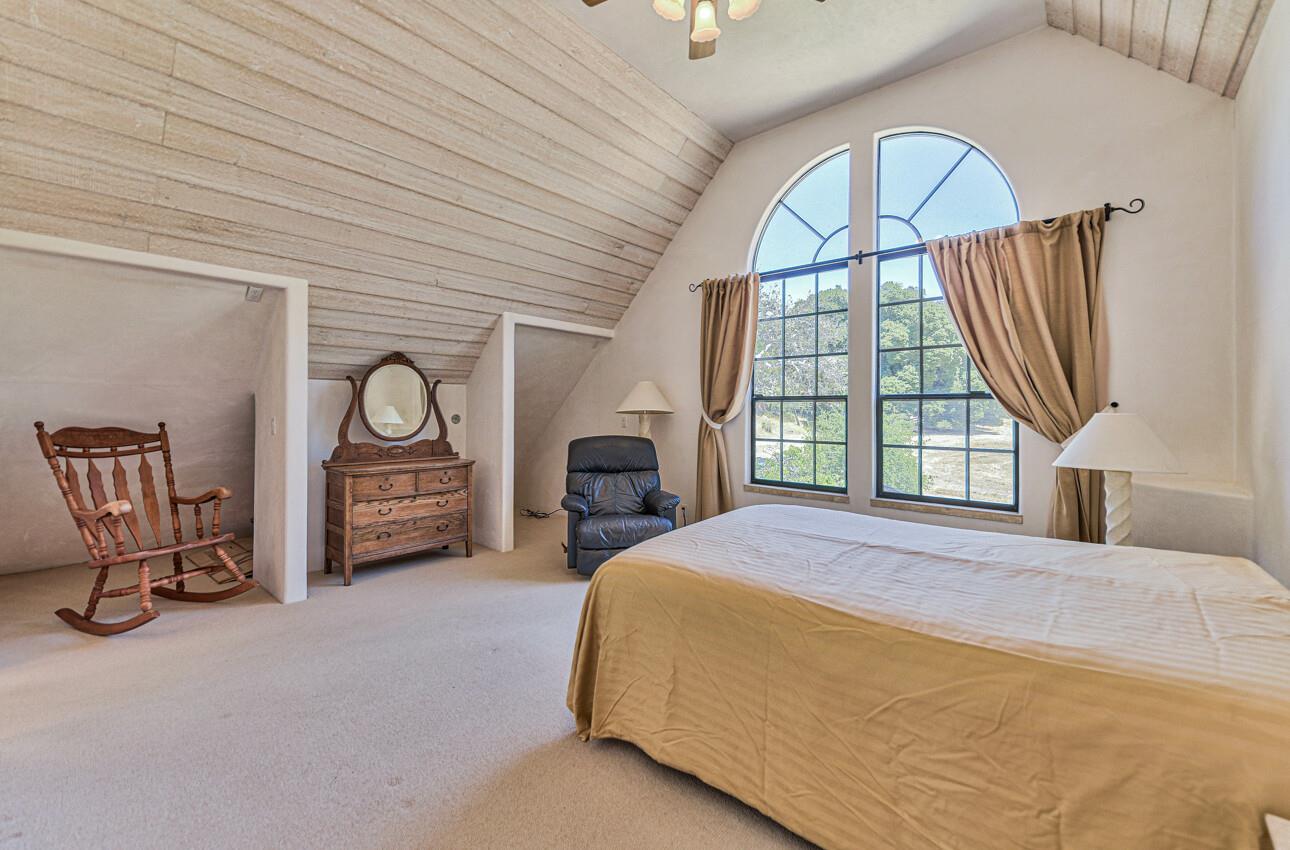 Detail Gallery Image 34 of 74 For 21195 Cachagua Rd, Carmel Valley,  CA 93924 - 3 Beds | 3/1 Baths