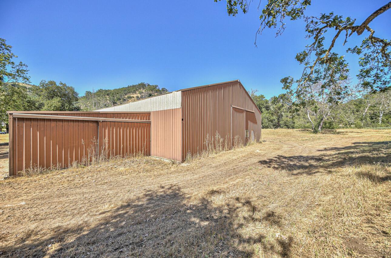 Detail Gallery Image 65 of 74 For 21195 Cachagua Rd, Carmel Valley,  CA 93924 - 3 Beds | 3/1 Baths