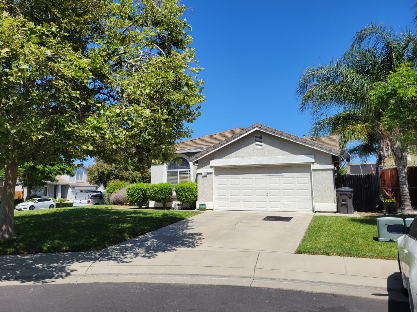 Detail Gallery Image 5 of 10 For 4406 Signa Ct, Stockton,  CA 95206 - 3 Beds | 2 Baths