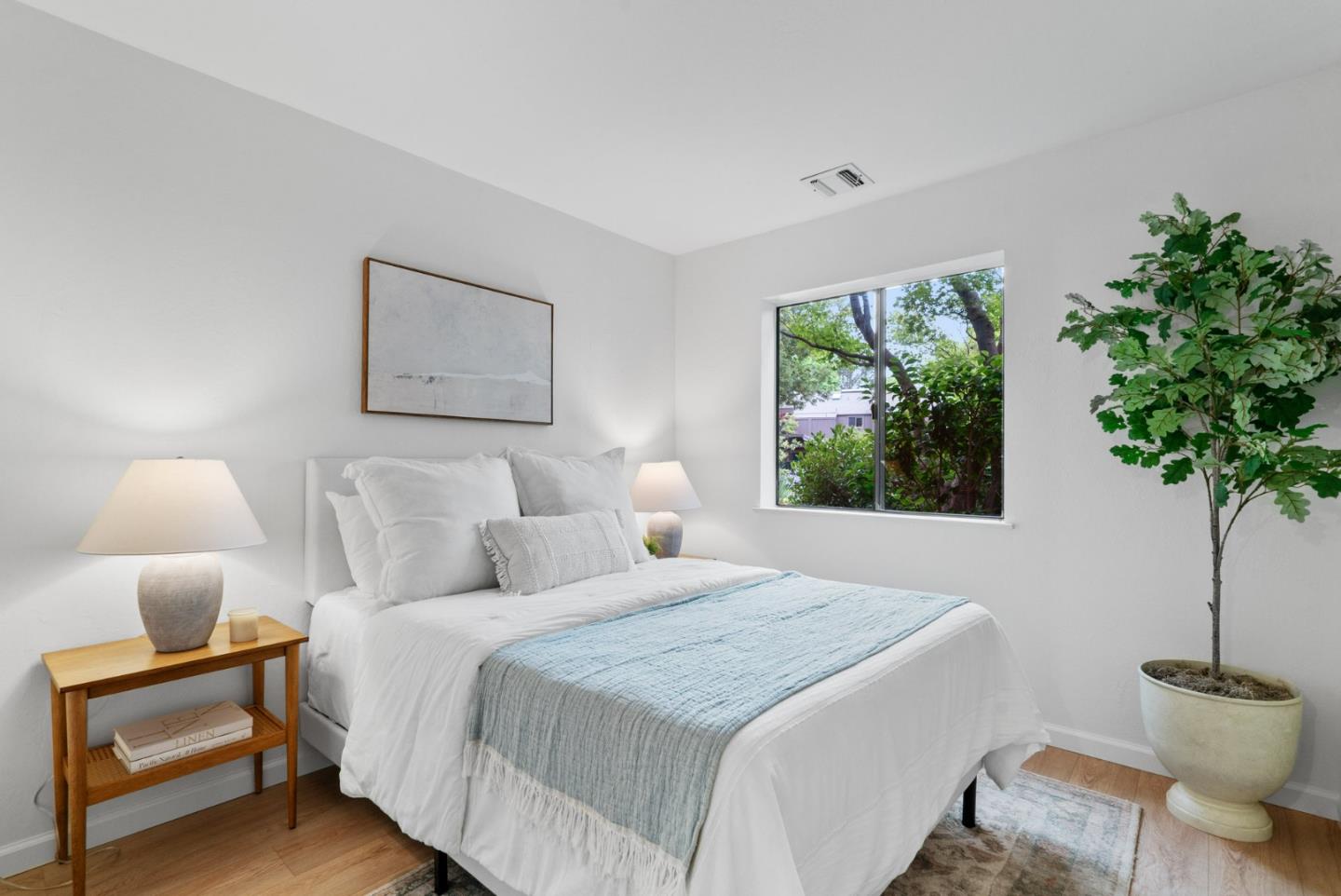 Detail Gallery Image 25 of 44 For 120 Tree Frog Ln, Santa Cruz,  CA 95060 - 2 Beds | 1/1 Baths