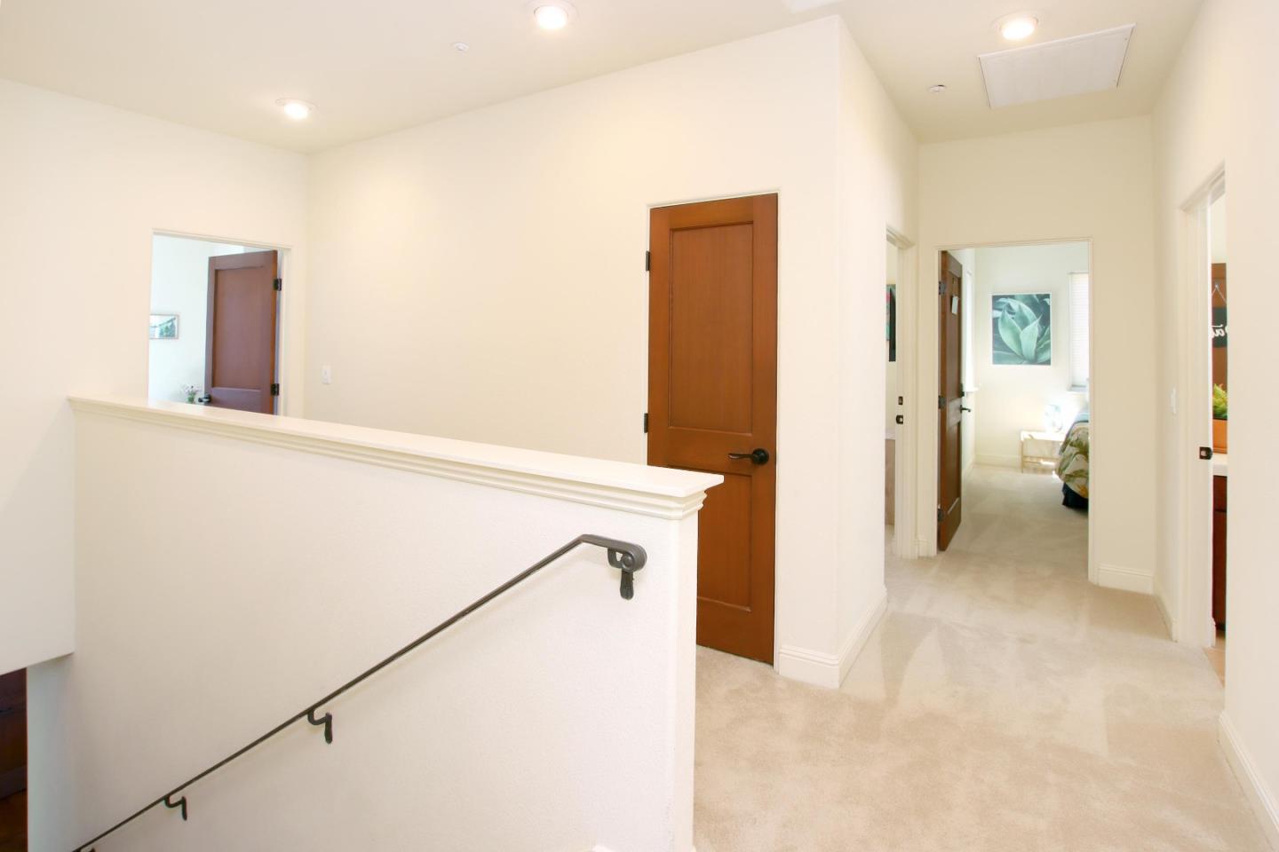 Detail Gallery Image 37 of 66 For 166 Harbor Beach Ct, Santa Cruz,  CA 95062 - 4 Beds | 2/1 Baths