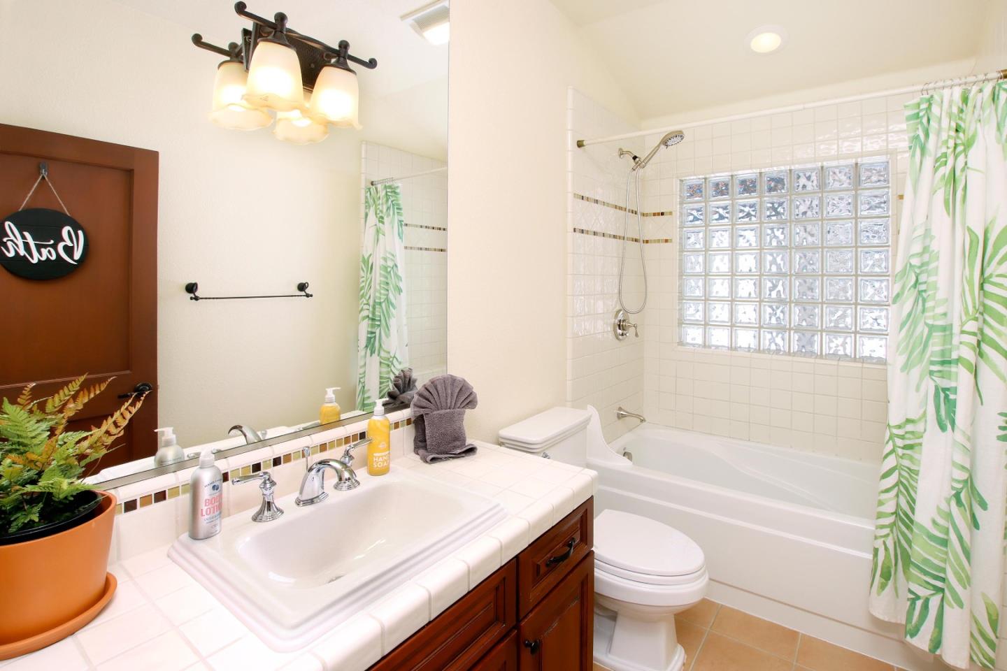 Detail Gallery Image 48 of 66 For 166 Harbor Beach Ct, Santa Cruz,  CA 95062 - 4 Beds | 2/1 Baths