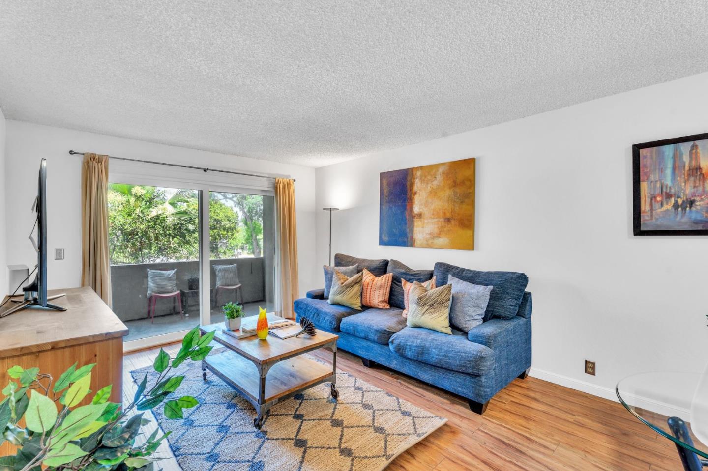 Detail Gallery Image 1 of 29 For 1458 Hudson St #108,  Redwood City,  CA 94061 - 1 Beds | 1 Baths