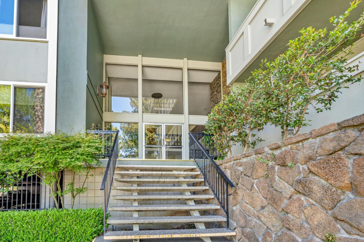 Detail Gallery Image 16 of 29 For 1458 Hudson St #108,  Redwood City,  CA 94061 - 1 Beds | 1 Baths