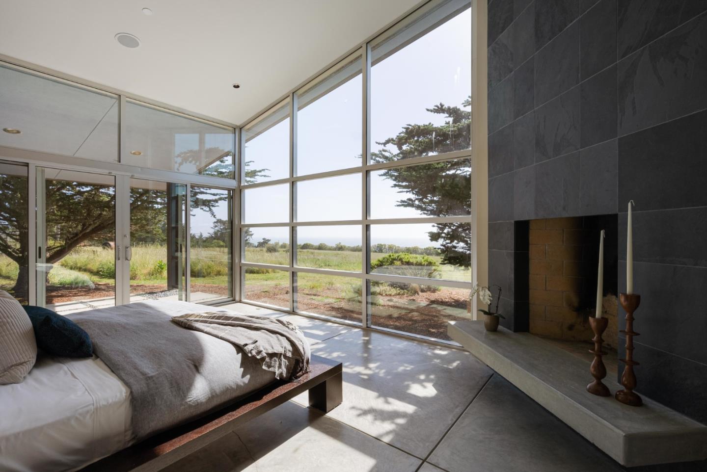 Detail Gallery Image 10 of 76 For 801 Bean Hollow Rd, Pescadero,  CA 94060 - 6 Beds | 4 Baths