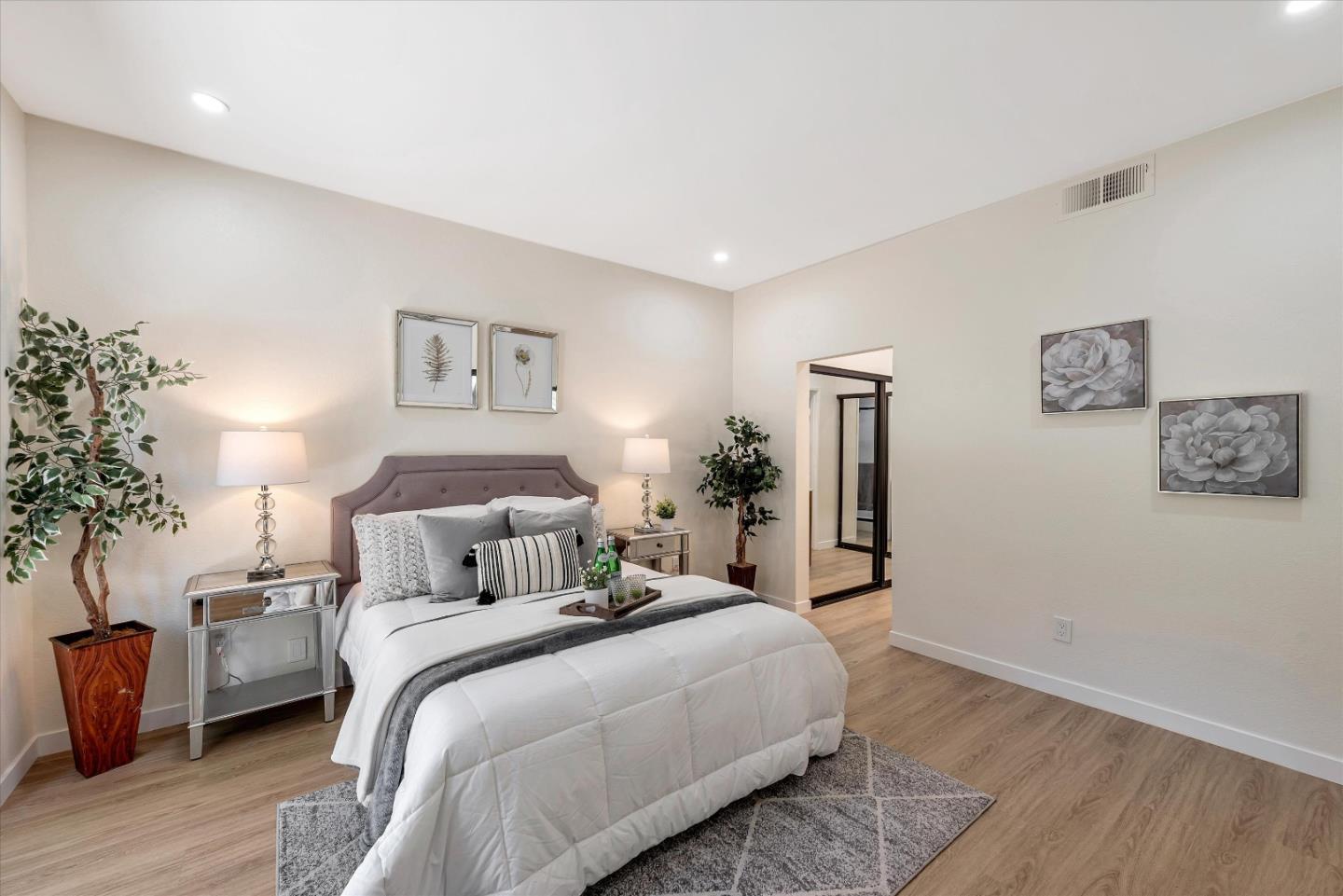 Detail Gallery Image 24 of 39 For 2042 Donovan Ct, San Jose,  CA 95125 - 2 Beds | 2 Baths