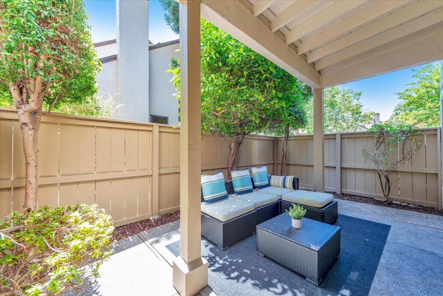 Detail Gallery Image 31 of 39 For 2042 Donovan Ct, San Jose,  CA 95125 - 2 Beds | 2 Baths