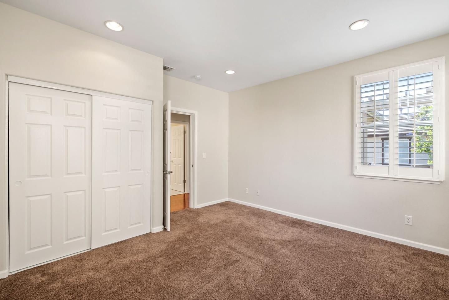 Detail Gallery Image 22 of 51 For 2156 Gullane Way, Gilroy,  CA 95020 - 5 Beds | 2/1 Baths