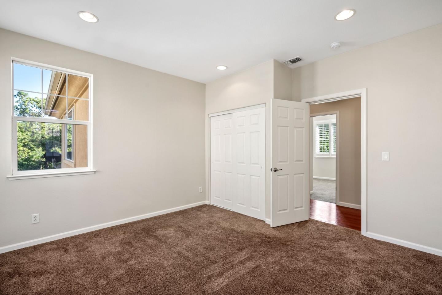 Detail Gallery Image 23 of 51 For 2156 Gullane Way, Gilroy,  CA 95020 - 5 Beds | 2/1 Baths