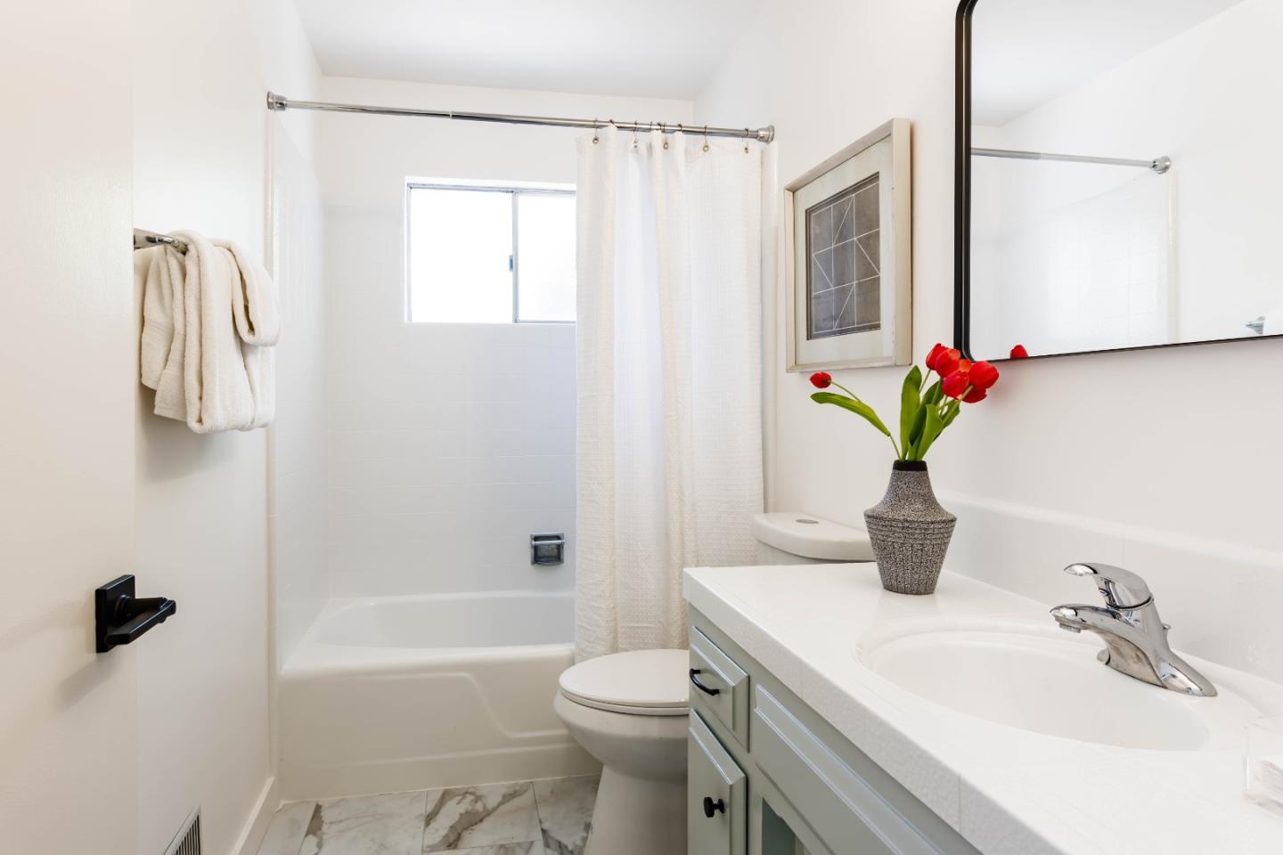 Detail Gallery Image 32 of 38 For 4145-4147 Byron St, Palo Alto,  CA 94306 - – Beds | – Baths