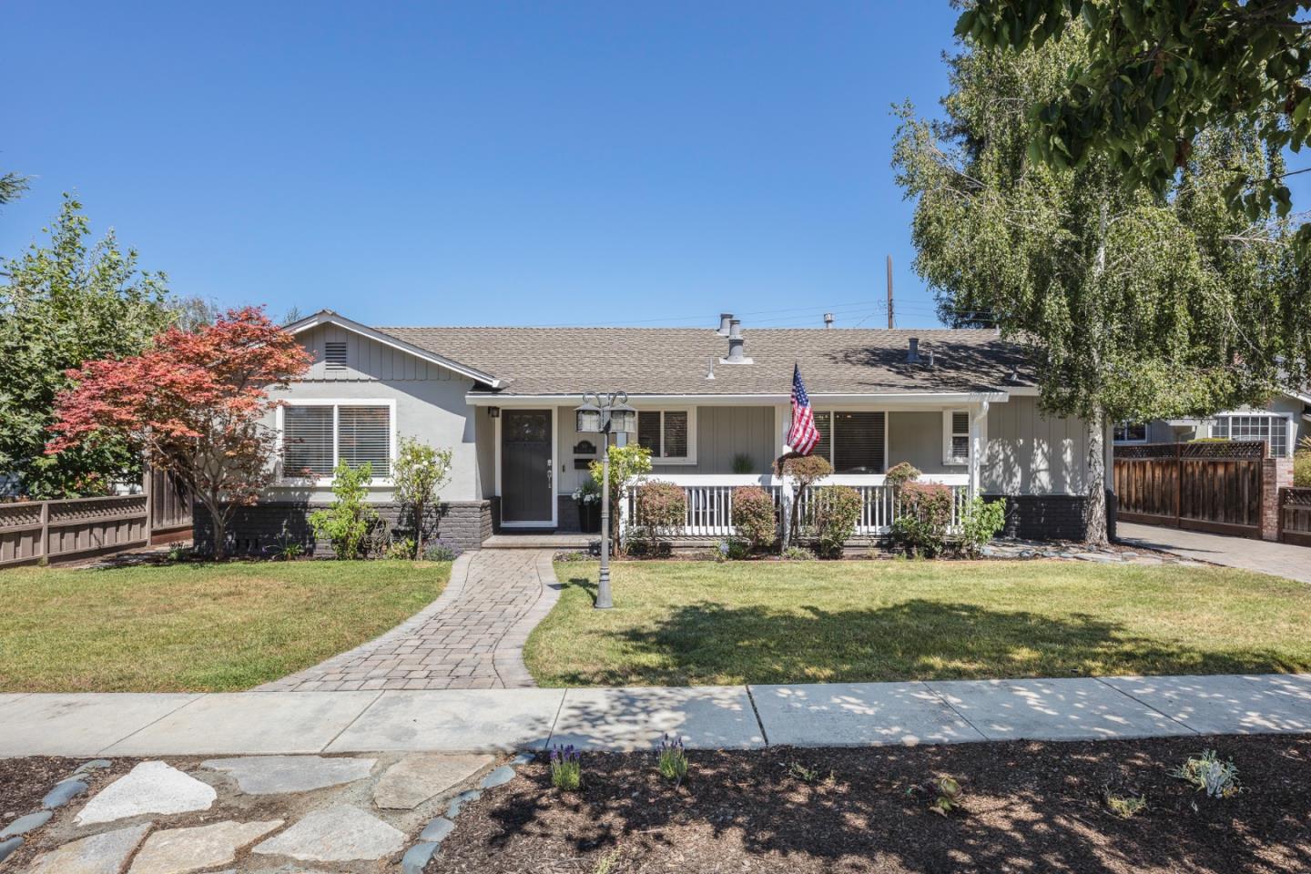 Detail Gallery Image 1 of 63 For 392 Nottingham Way, Campbell,  CA 95008 - 4 Beds | 2 Baths