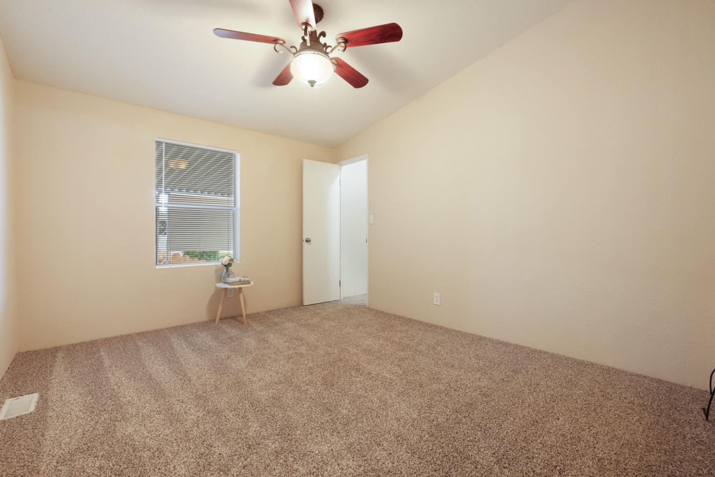 Detail Gallery Image 17 of 38 For 1459 Standiford Ave #46,  Modesto,  CA 95350 - 3 Beds | 2 Baths