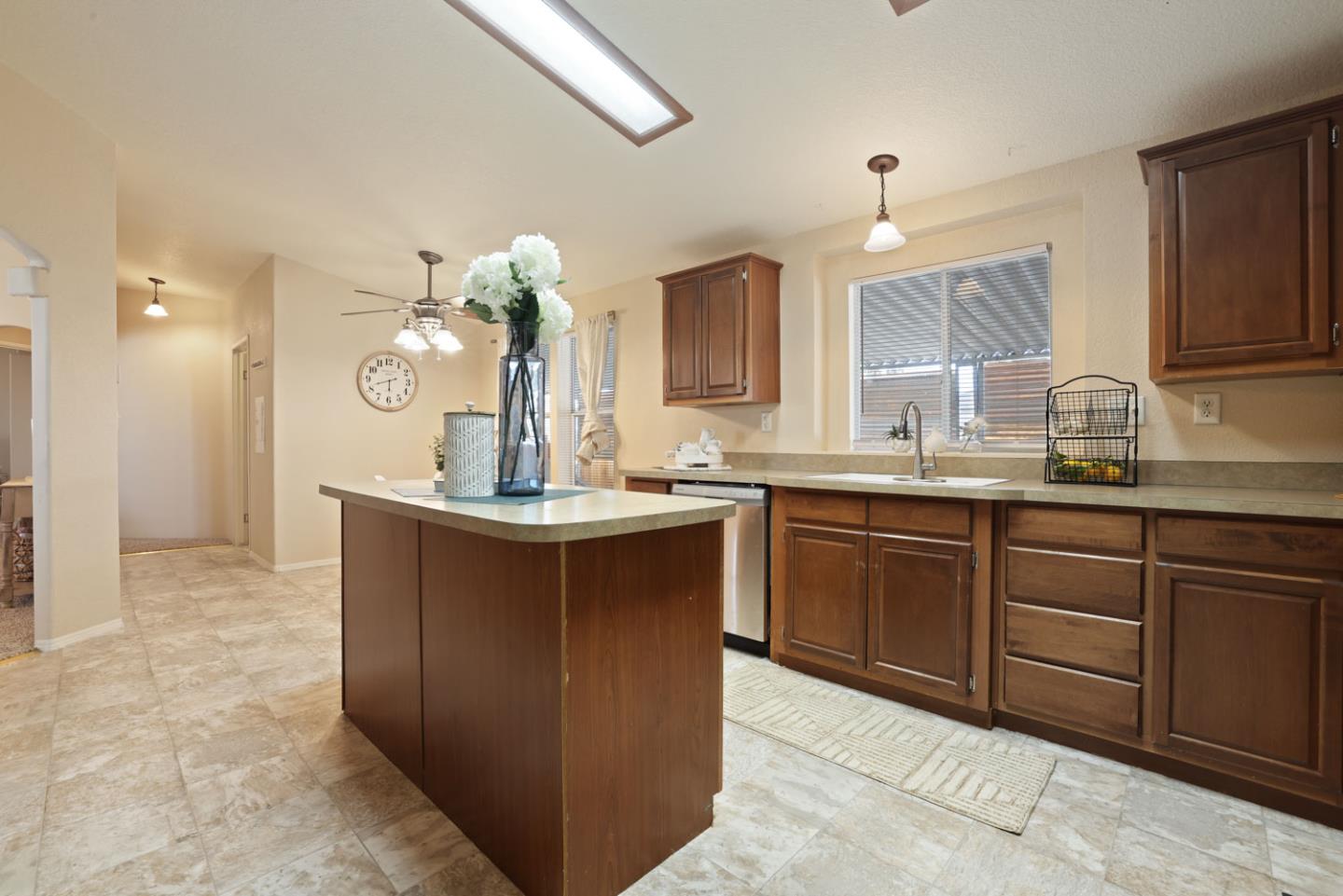 Detail Gallery Image 22 of 38 For 1459 Standiford Ave #46,  Modesto,  CA 95350 - 3 Beds | 2 Baths