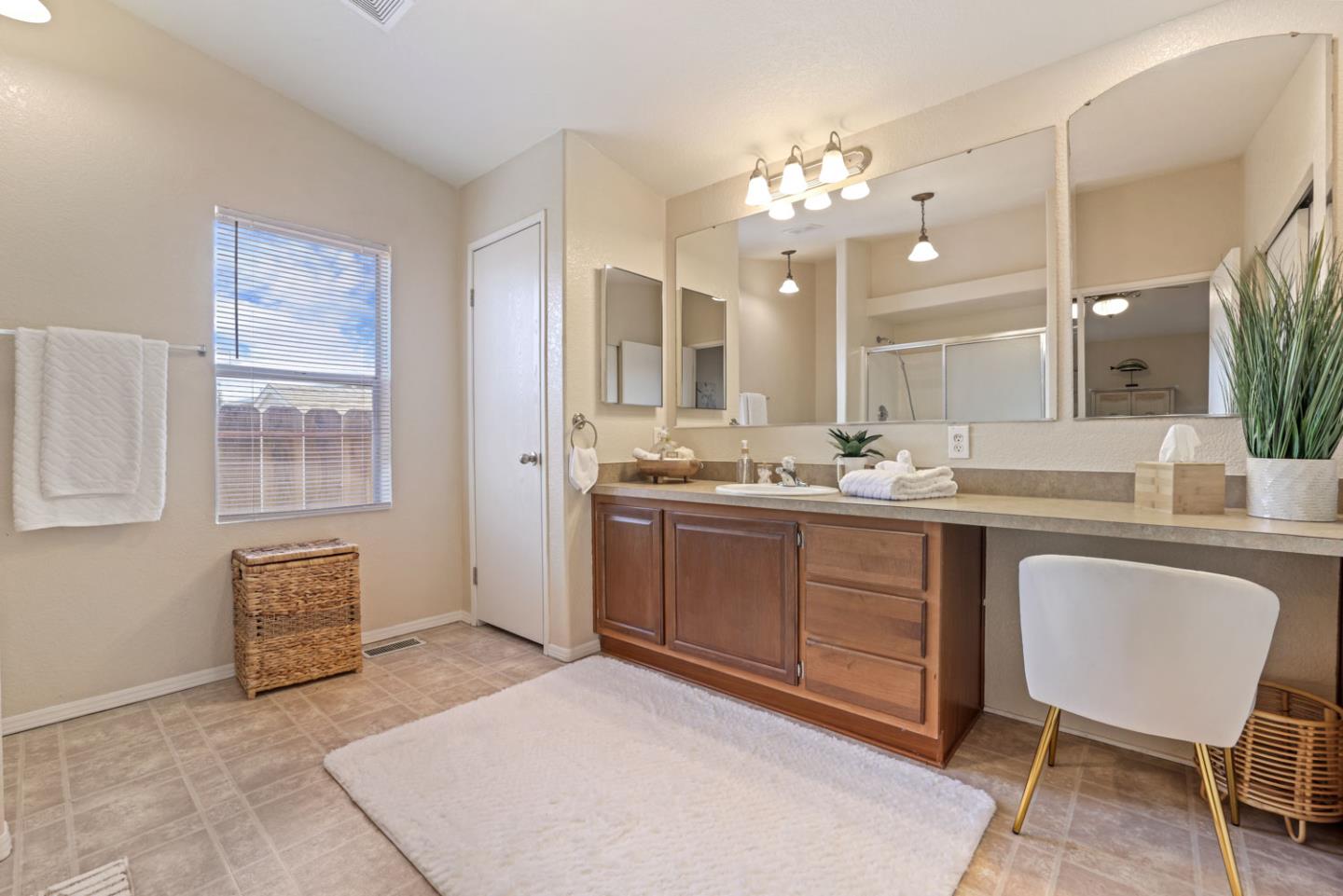 Detail Gallery Image 29 of 38 For 1459 Standiford Ave #46,  Modesto,  CA 95350 - 3 Beds | 2 Baths