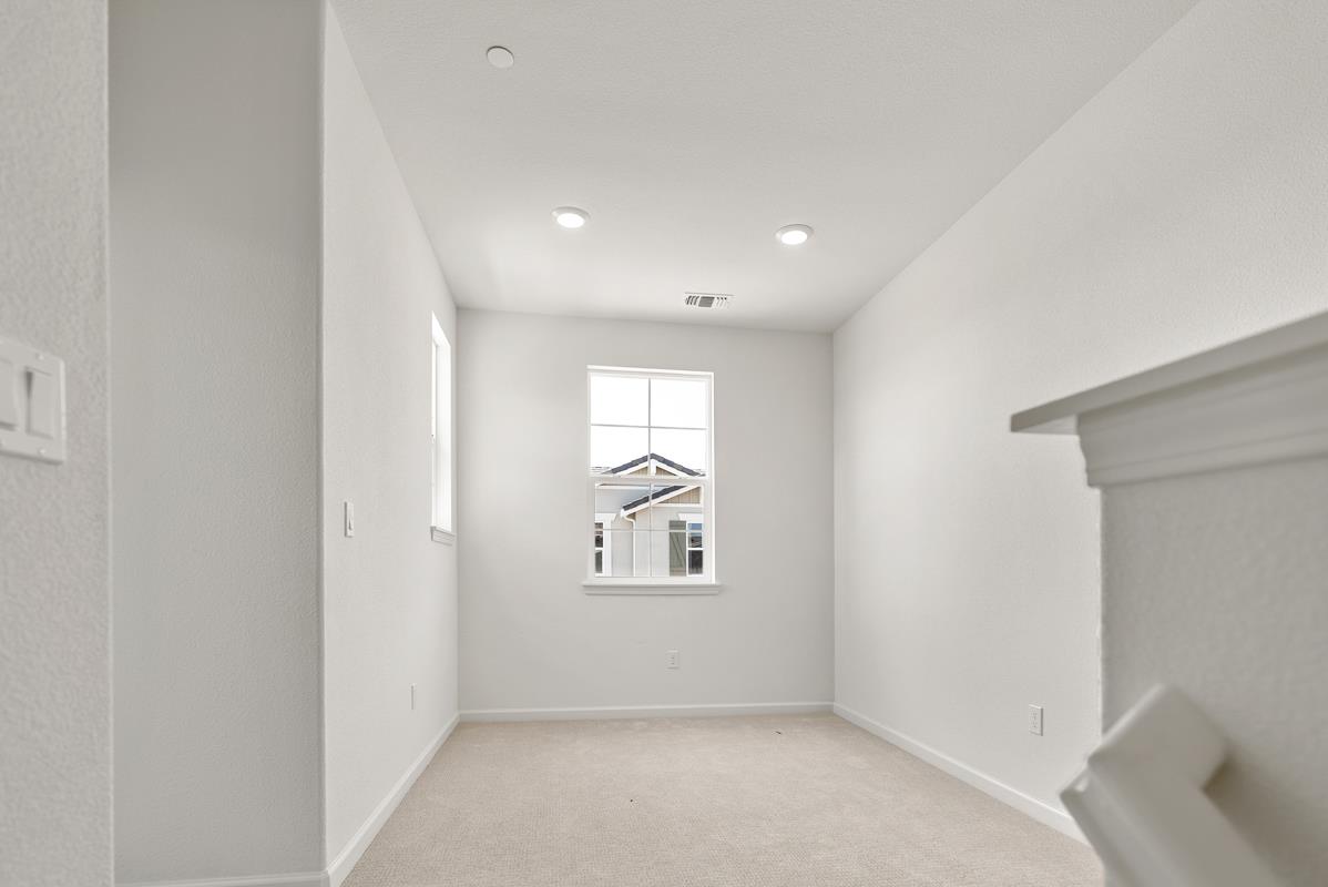 2101 Daisy Dr, Hollister, CA 95023 photo 11
