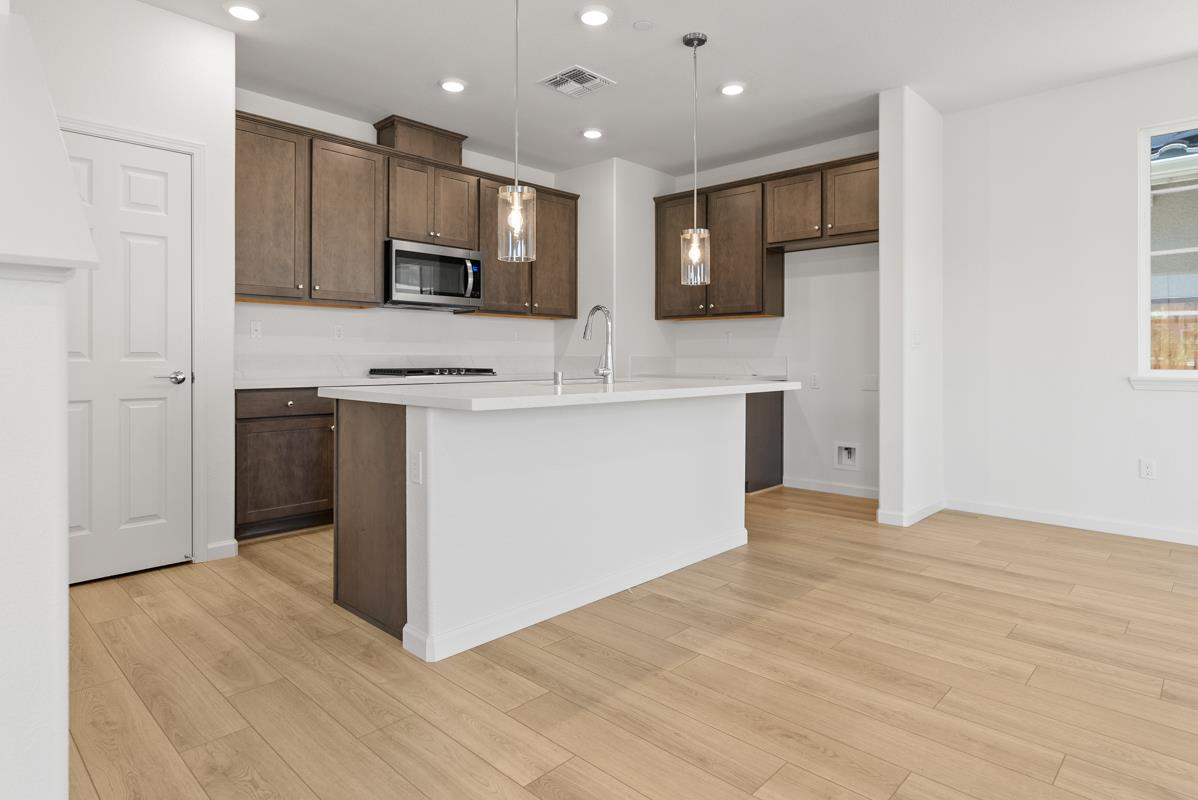 2101 Daisy Dr, Hollister, CA 95023 photo 8