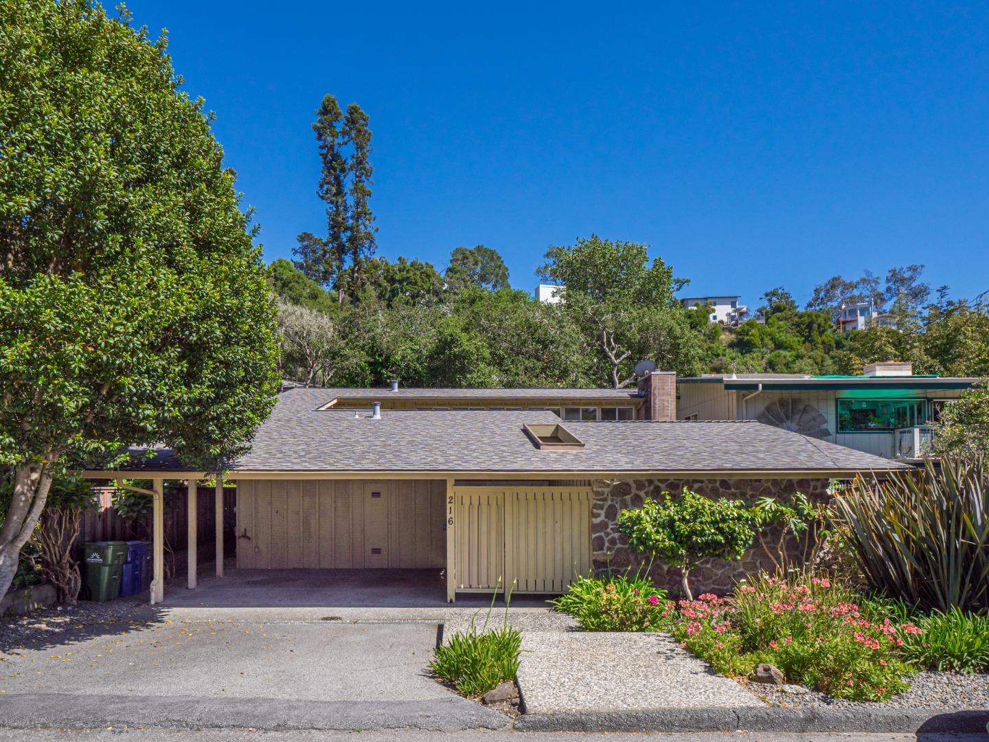 Detail Gallery Image 1 of 1 For 216 Sand St, Aptos,  CA 95003 - 3 Beds | 2/1 Baths