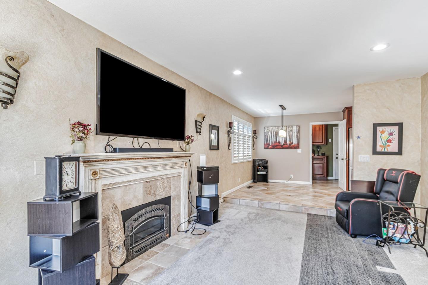 Detail Gallery Image 10 of 39 For 2466 Saint Lawrence Dr, San Jose,  CA 95124 - 3 Beds | 2 Baths