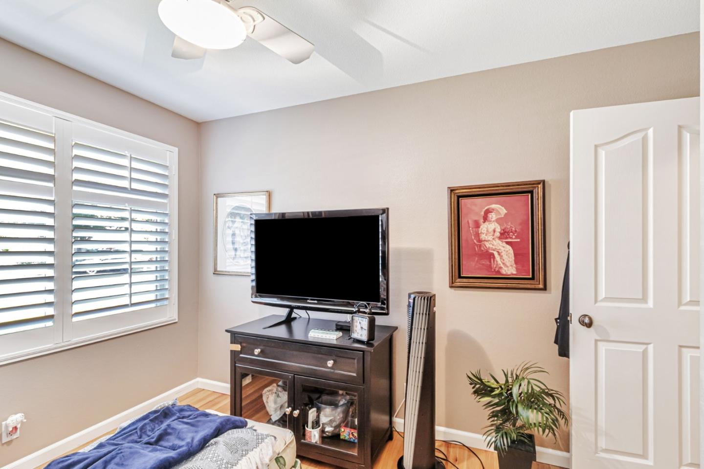 Detail Gallery Image 23 of 39 For 2466 Saint Lawrence Dr, San Jose,  CA 95124 - 3 Beds | 2 Baths