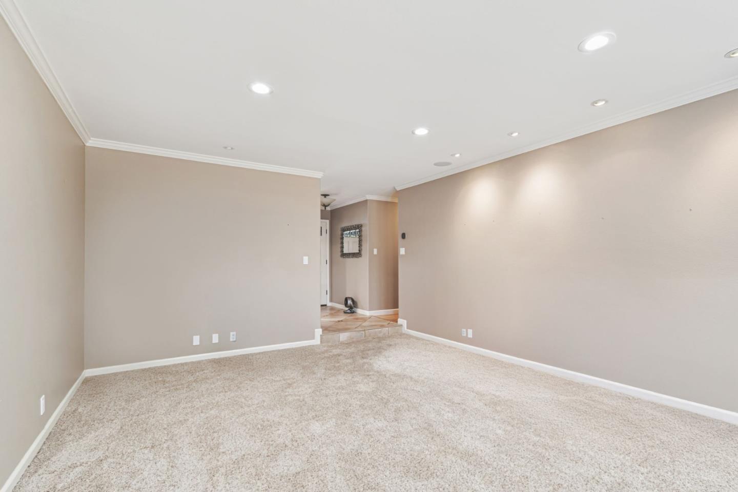 Detail Gallery Image 25 of 39 For 2466 Saint Lawrence Dr, San Jose,  CA 95124 - 3 Beds | 2 Baths