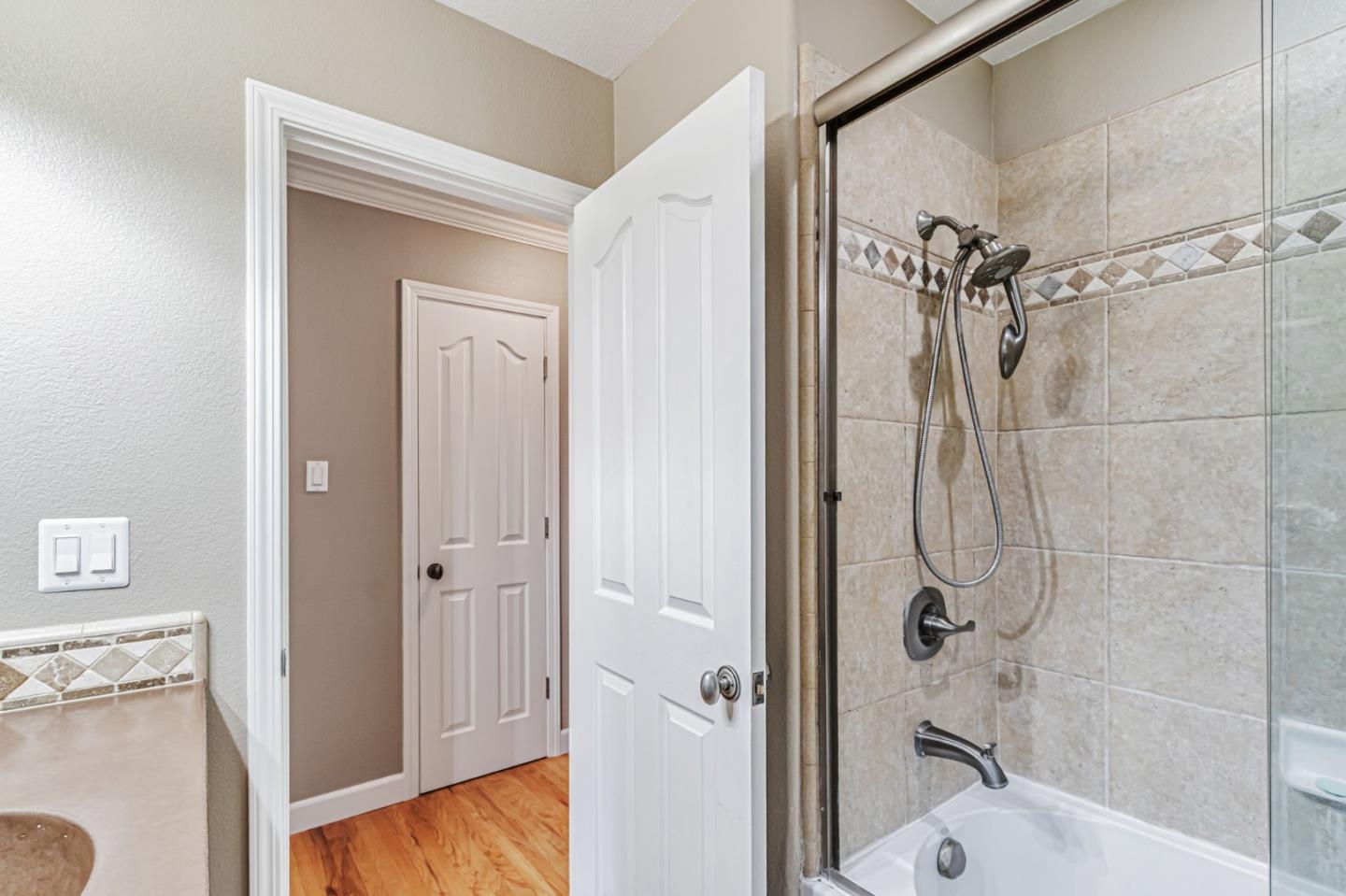 Detail Gallery Image 31 of 39 For 2466 Saint Lawrence Dr, San Jose,  CA 95124 - 3 Beds | 2 Baths