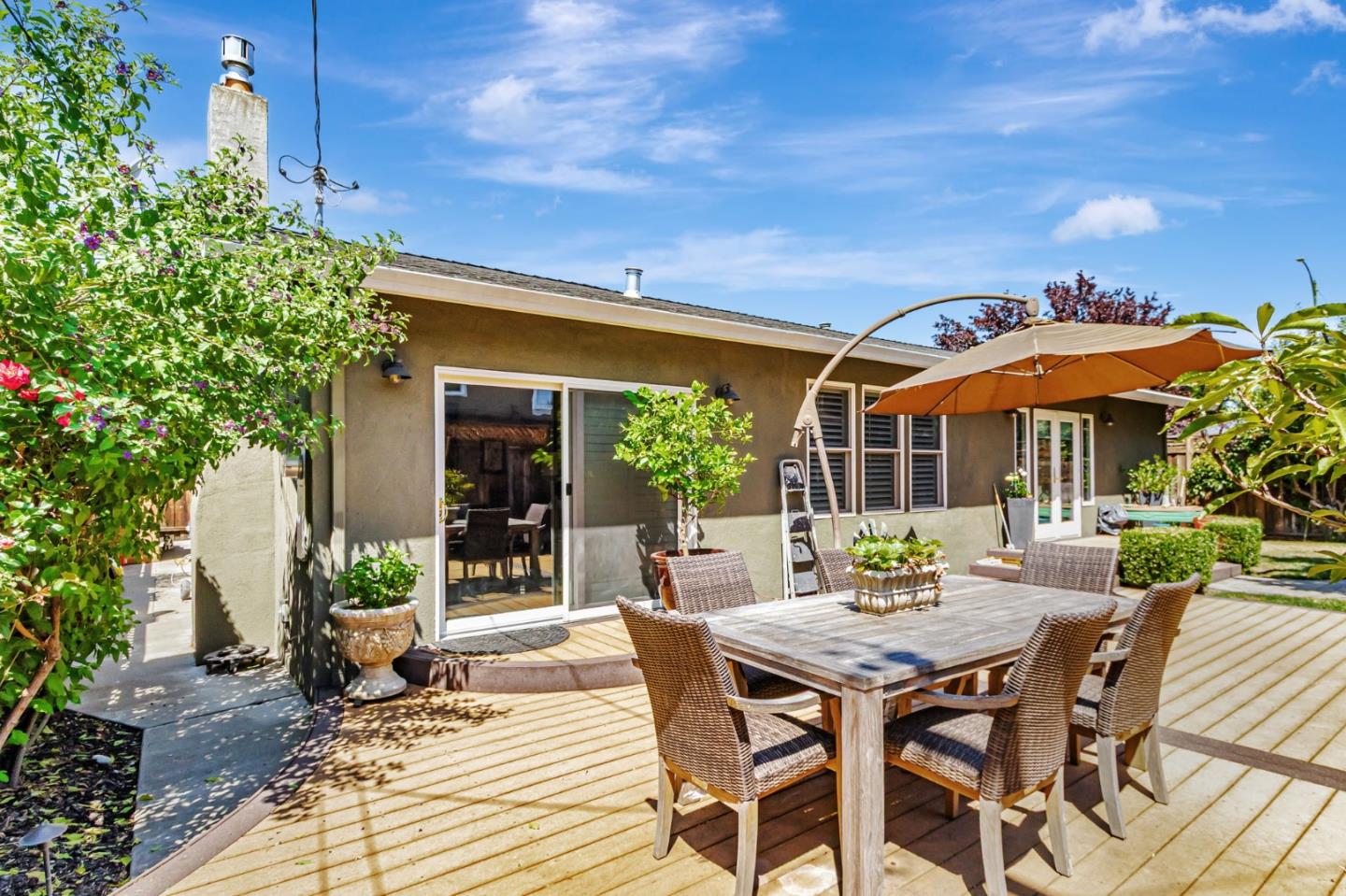 Detail Gallery Image 36 of 39 For 2466 Saint Lawrence Dr, San Jose,  CA 95124 - 3 Beds | 2 Baths