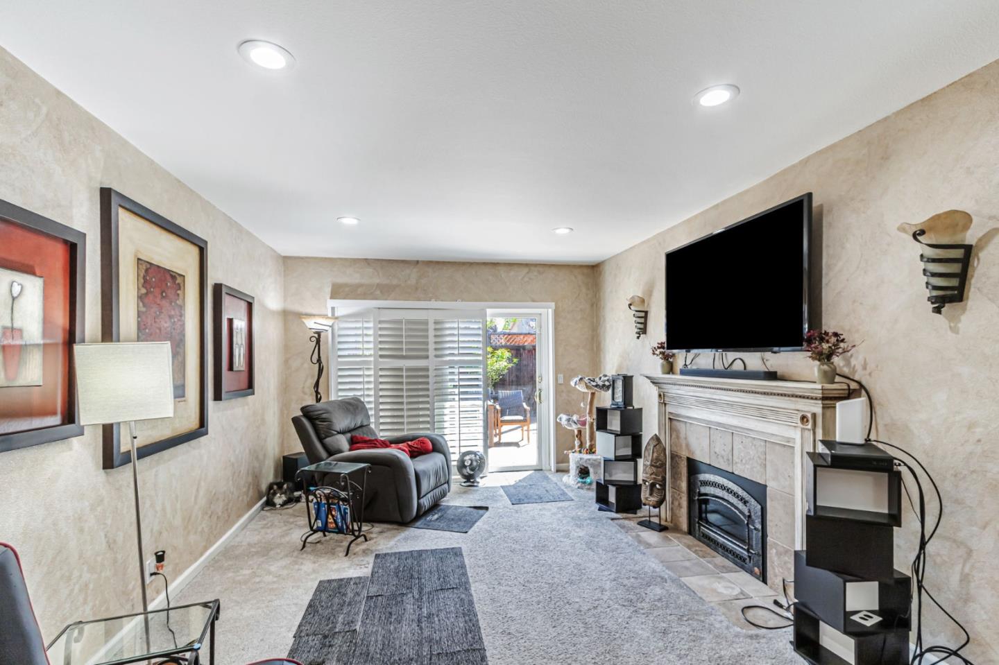 Detail Gallery Image 8 of 39 For 2466 Saint Lawrence Dr, San Jose,  CA 95124 - 3 Beds | 2 Baths