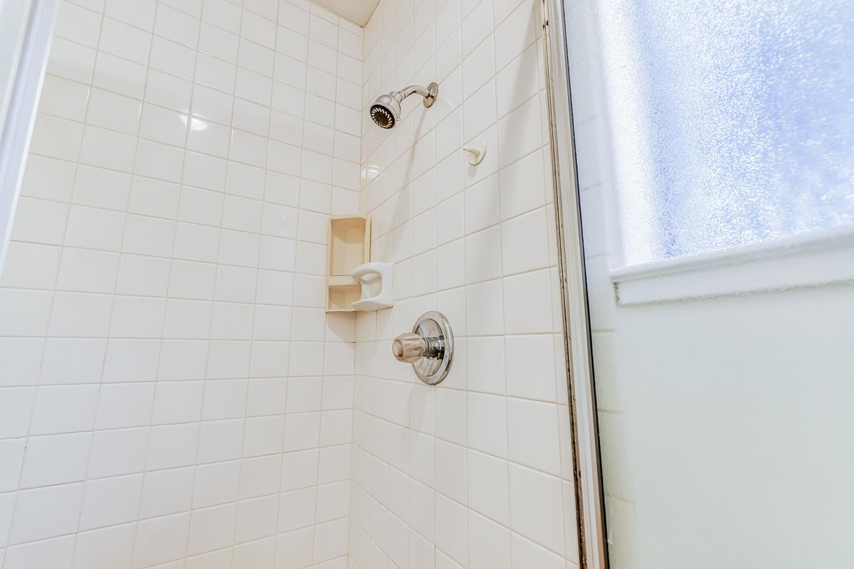 Detail Gallery Image 38 of 65 For 2140 Santa Cruz Ave #D105,  Menlo Park,  CA 94025 - 2 Beds | 2 Baths